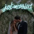 Neón Just Married